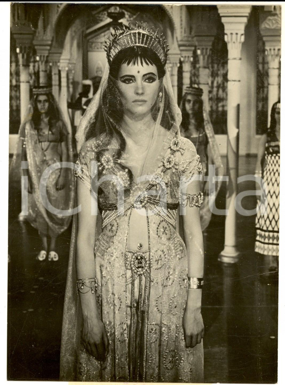 Fotografia d epoca originale 1962 CINEMA Anna KARINA copia Liz Taylor per il film Sheherazade  Foto 1