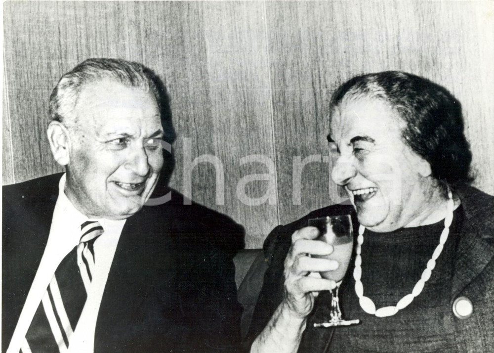 Fotografia d epoca originale 1973 TEL AVIV ISRAELE  Il neo eletto presidente Ephraim KATZIR con Golda MEIR 1