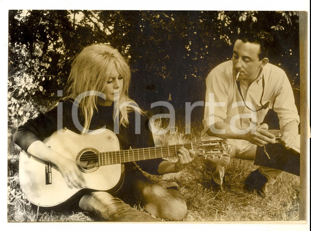 Fotografia d epoca originale 1961 PARIS Brigitte BARDOT sul set di Vie privÃ©e con Louis MALLE Foto 18x14 1