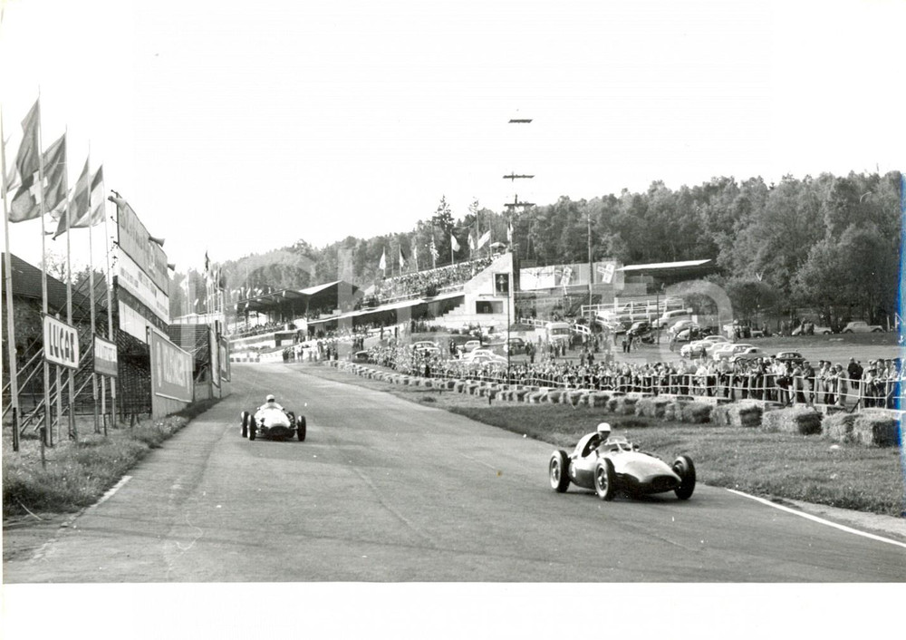 Fotografia d epoca originale 1954 BELGIO  GRAN PREMIO SPA FRANCORCHAMPS  Vetture in gara Foto 18x13 cm 1