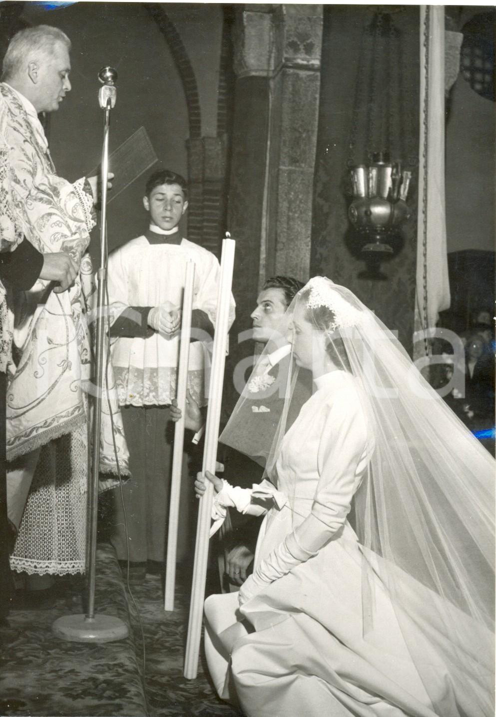 Fotografia d epoca originale 1953 MILANO SAN BABILA  Matrimonio di Giulia Maria CRESPI e Marco PARAVICINI 1