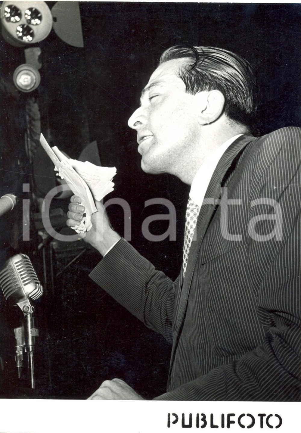 Fotografia d epoca originale 1954 NAPOLI  Congresso DEMOCRAZIA CRISTIANA  Discorso di Giulio ANDREOTTI 1