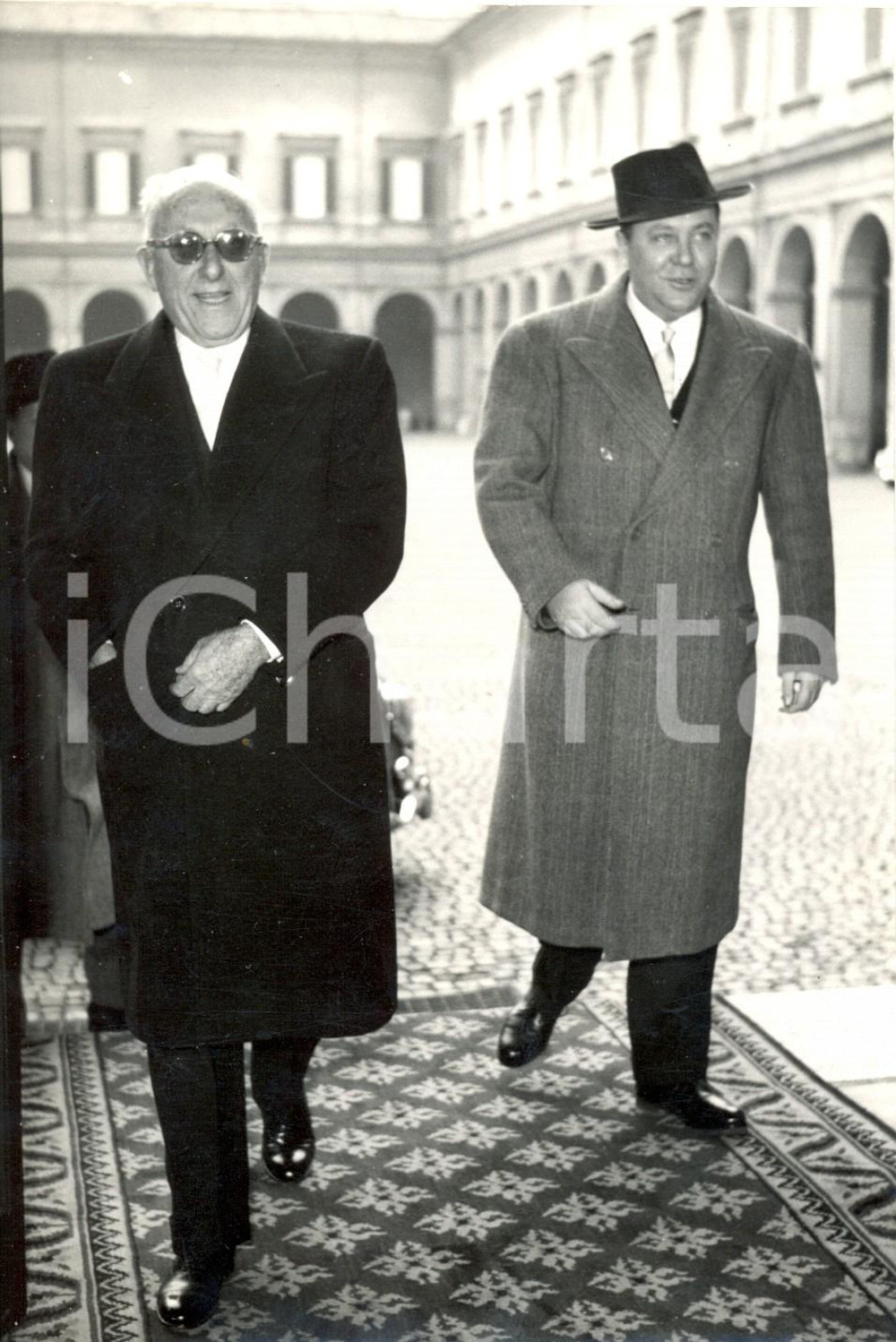 Fotografia d epoca originale 1954 ROMA  Crisi di Governo  Achille LAURO Alfredo COVELLI al Quirinale Foto 1