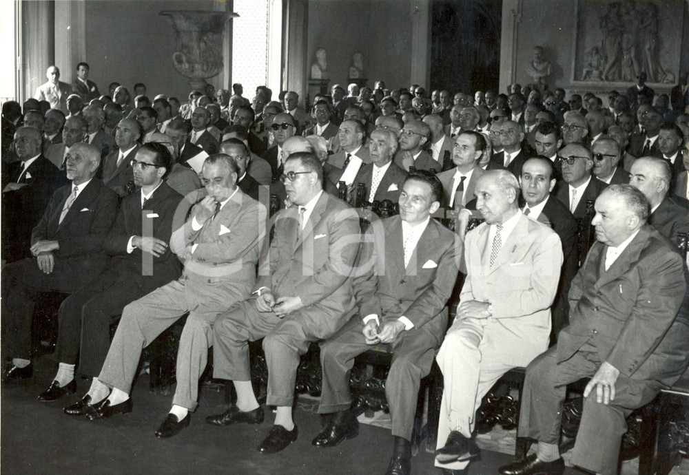 Fotografia d epoca originale 1957 ROMA Quirinale  Il sindaco Umberto TUPINI all Assemblea Casse di Risparmio 1