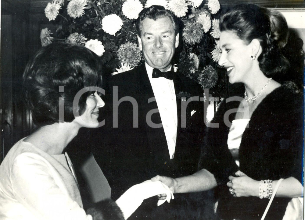 Fotografia d epoca originale 1962 LONDON Premiere THE LONGEST DAY Princess Margaret Irina DEMICK Kenneth MORE 1