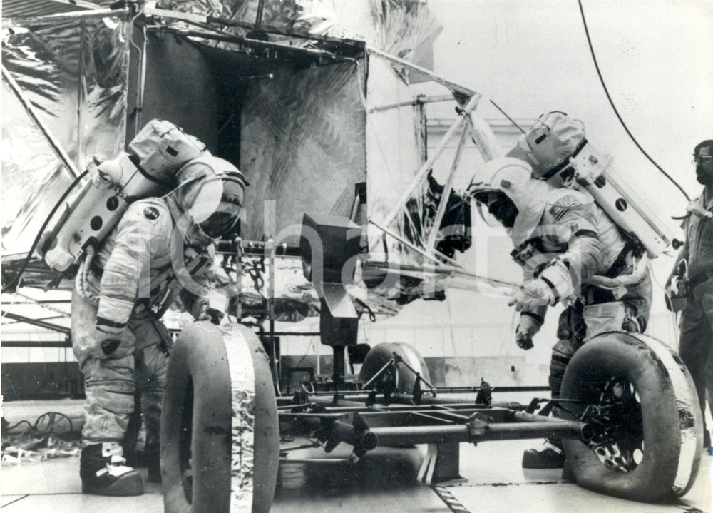 Fotografia d epoca originale 1972 CAPE CANAVERAL APOLLO 17 Eugene CERNAN Harrison SCHMITT provano la missione 1