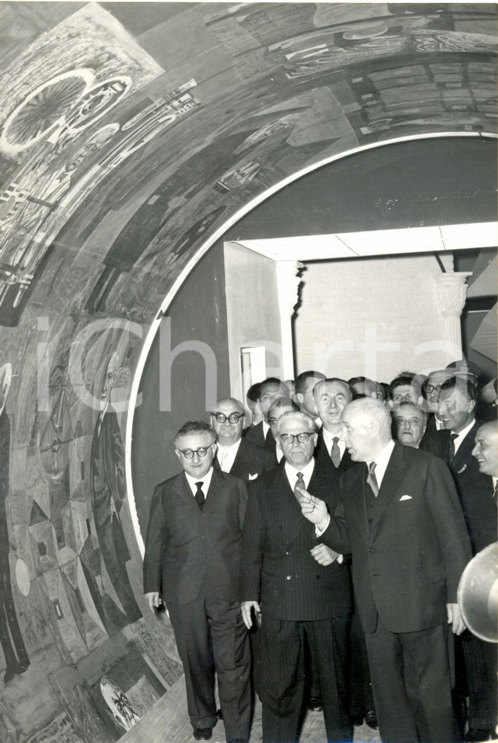 Fotografia d epoca originale 1961 TORINO ITALIA  61 Giovanni GRONCHI visita il padiglione inglese Foto 13x18 1