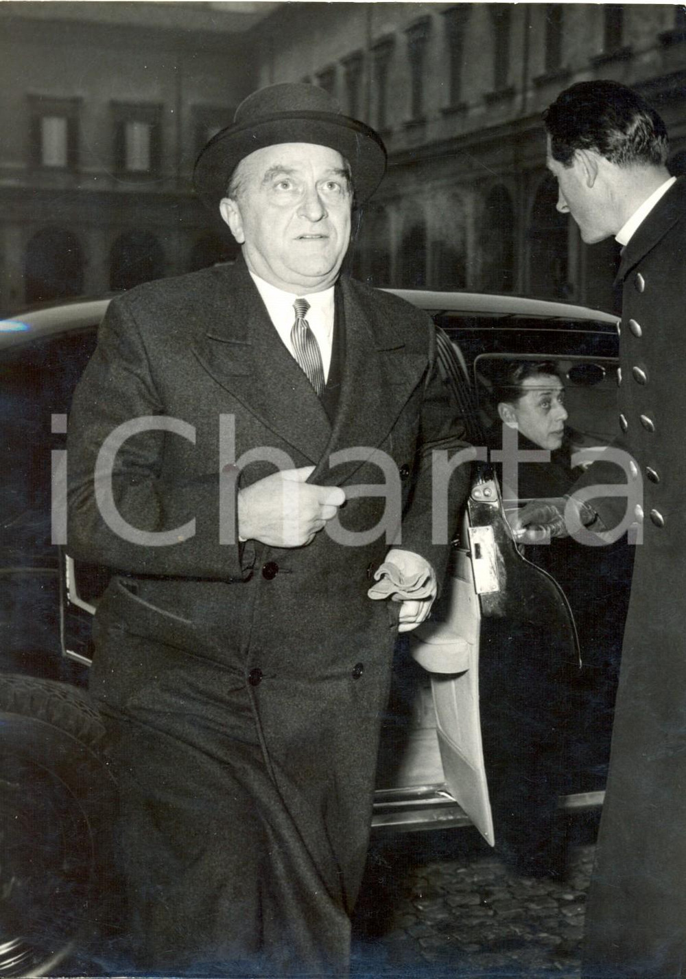 Fotografia d epoca originale 1954 ROMA  Crisi di Governo  Cesare MERZAGORA arriva al Quirinale Foto13x18 1