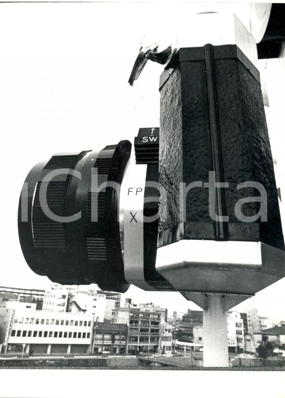 Fotografia d epoca originale 1971 FUKUOKA Macchina fotografica pubblicitaria JumboCamera di 3 metri Foto 1