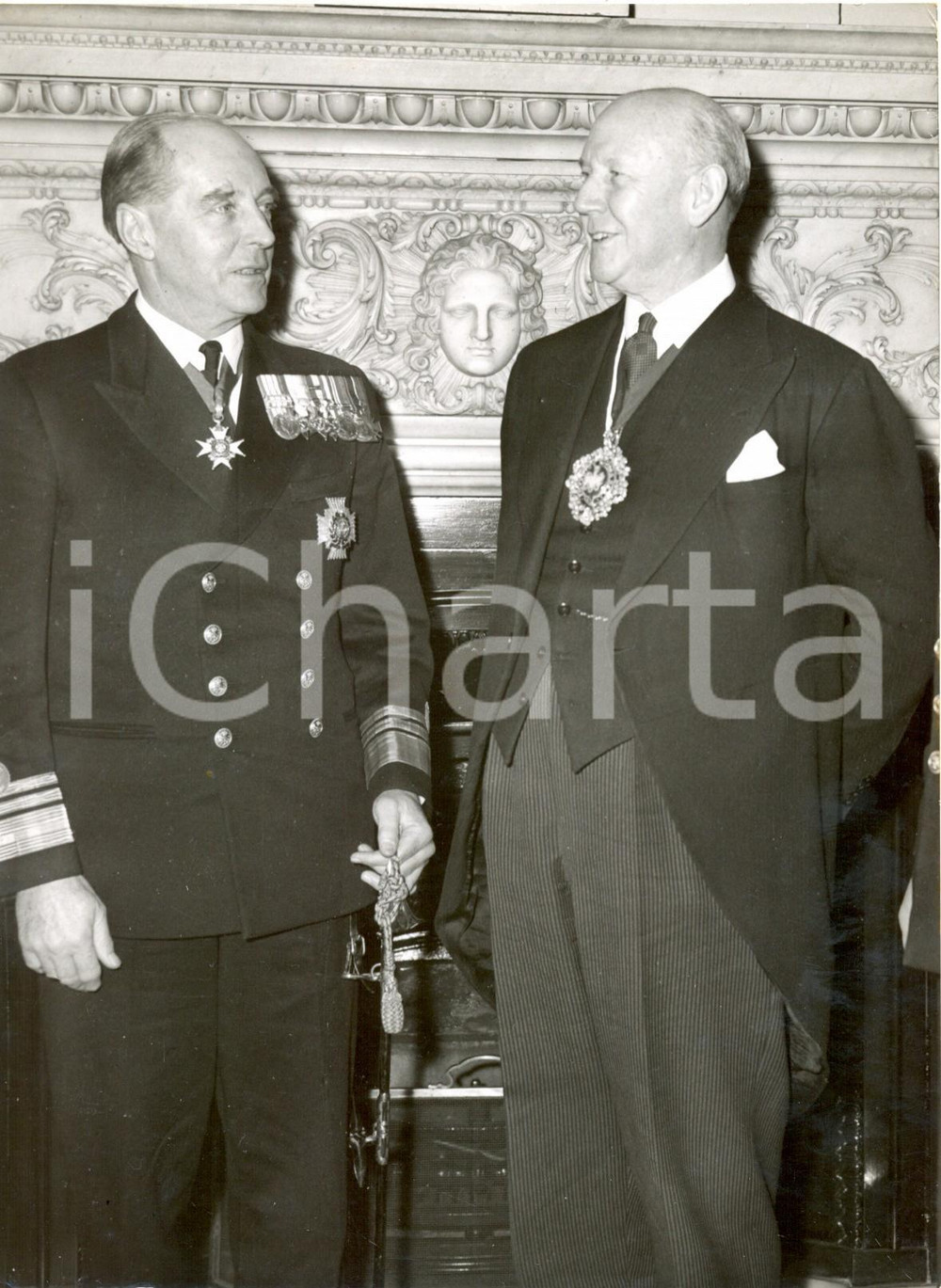 Fotografia d epoca originale 1959 LONDON  Sir Robinson DURNFORDSLATER with Sir Harold GILLETT Photo 15x20 1