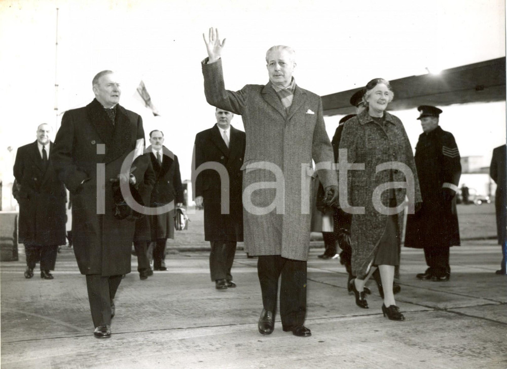 1959 LONDON AIRPORT - Harold McMILLAN Selwyn LLOYD leaving for Moscow *Photo 