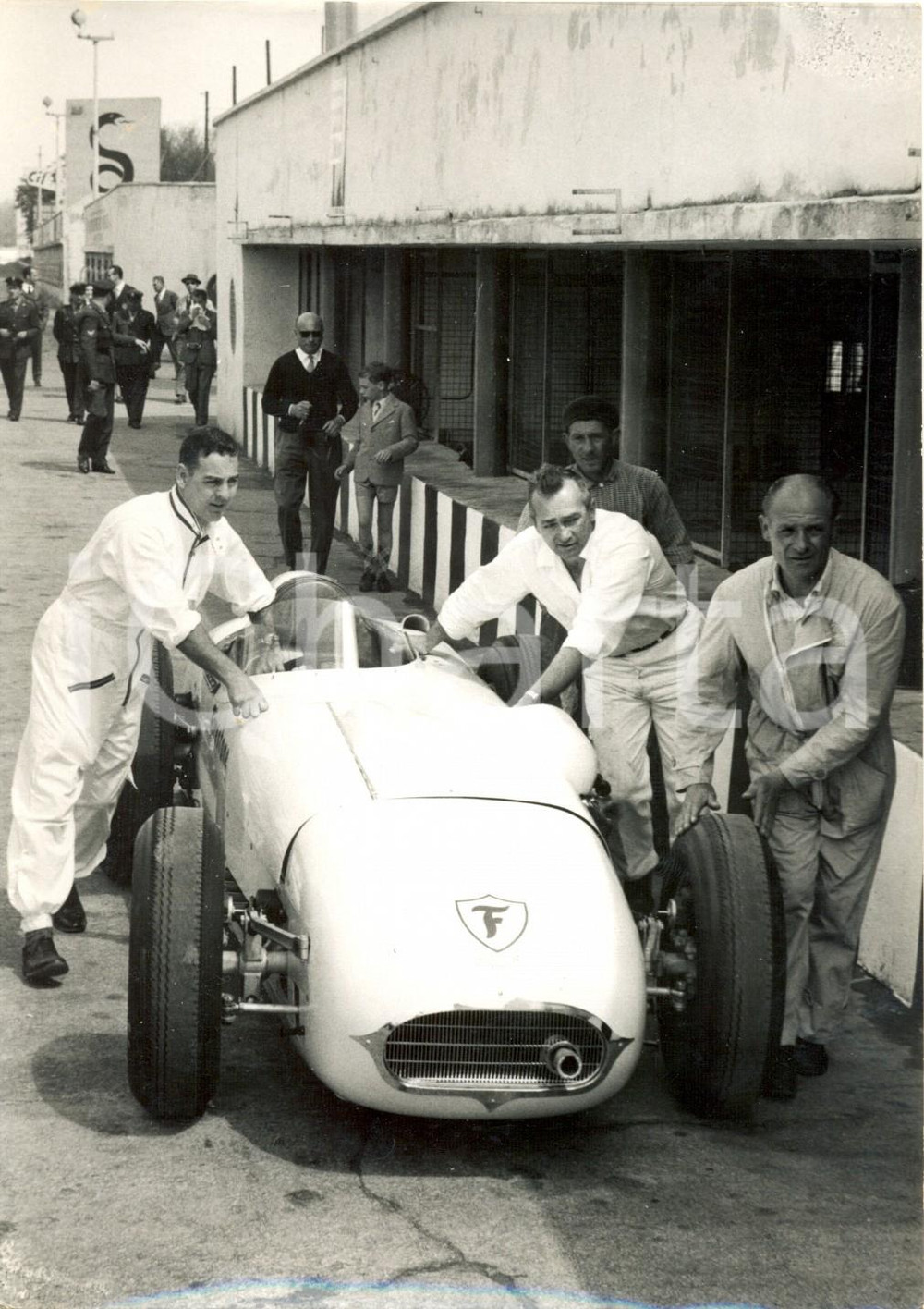 Fotografia d epoca originale 1957 AUTODROMO MONZA  La nuova KURTIS KRAFT di Pat O CONNOR Foto 13x18 cm 1