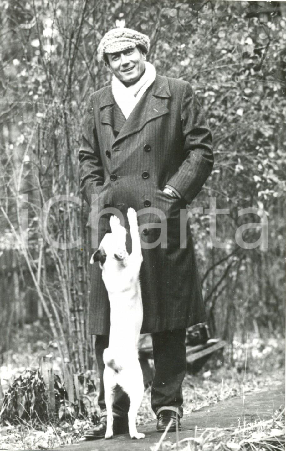 Fotografia d epoca originale 1973 MOSCA URSS Ritratto del poeta russo Evgenij EVTUSENKO Foto 13x18 cm 1