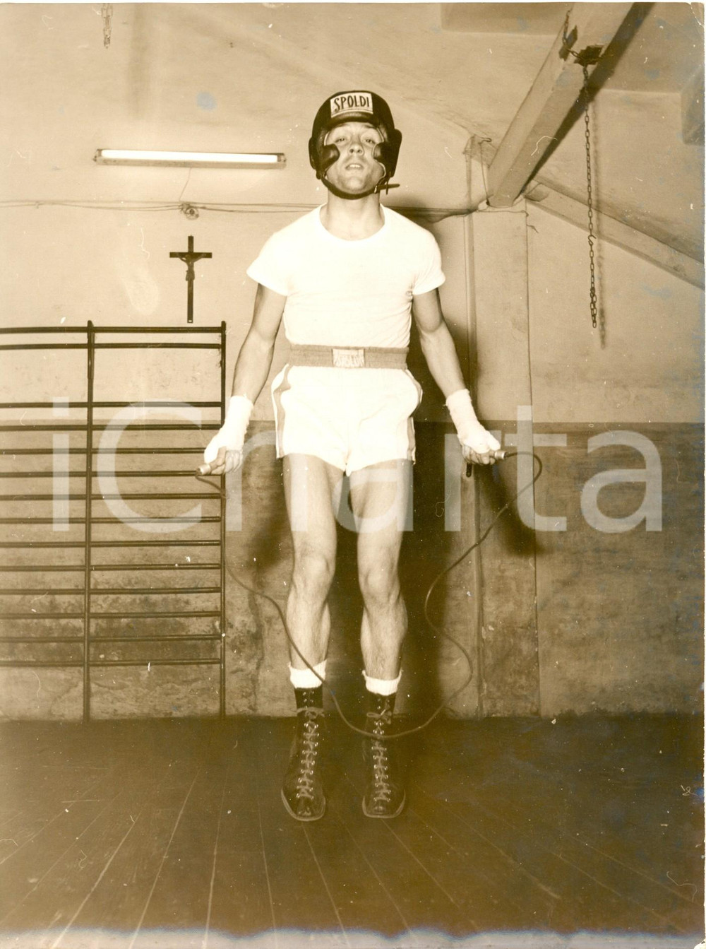 Fotografia d epoca originale 1955 GENOVA  Pugilato  Aureliano BOLOGNESI in allenamento Foto 18x24 cm 1
