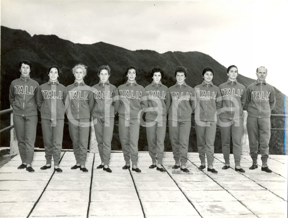 Fotografia d epoca originale 1956 USCIO GE Ginnastica Artistica  Squadra B della Nazionale Foto 24x18 cm 1