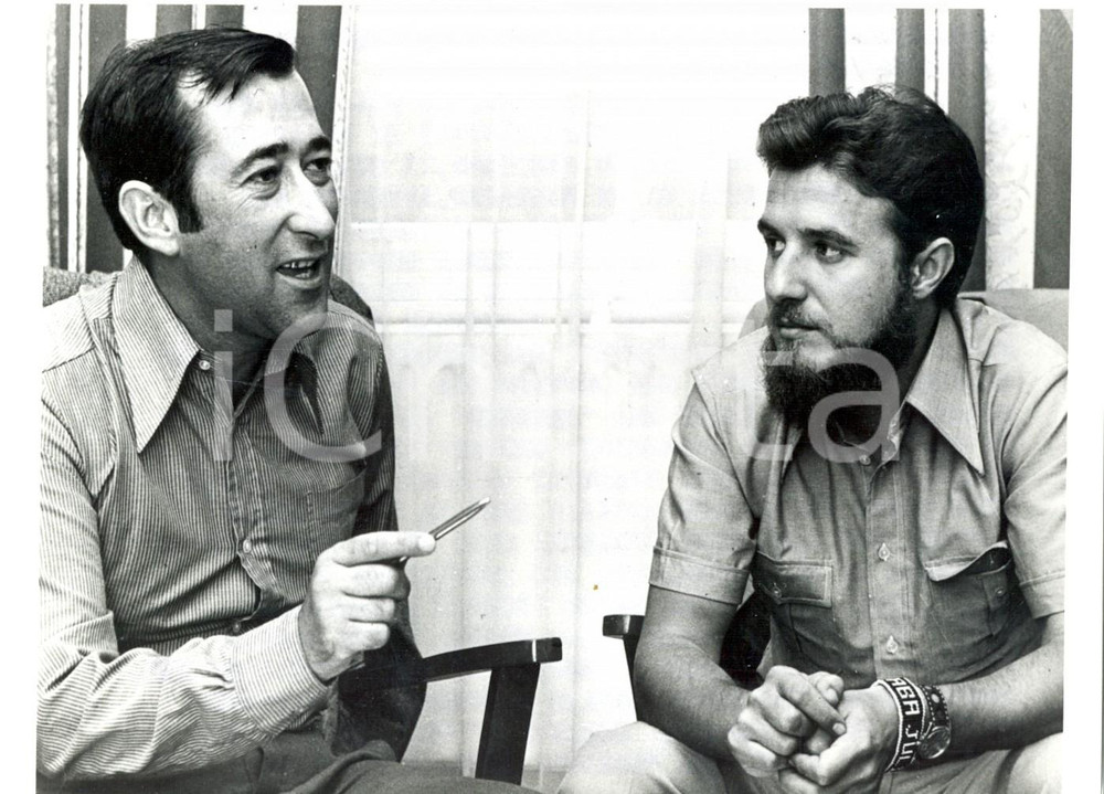 Fotografia d epoca originale 1973 LONDON Guerra Mozambico  Missionari Vicente BERENGUER LLOPIS e Julio MOURE 1