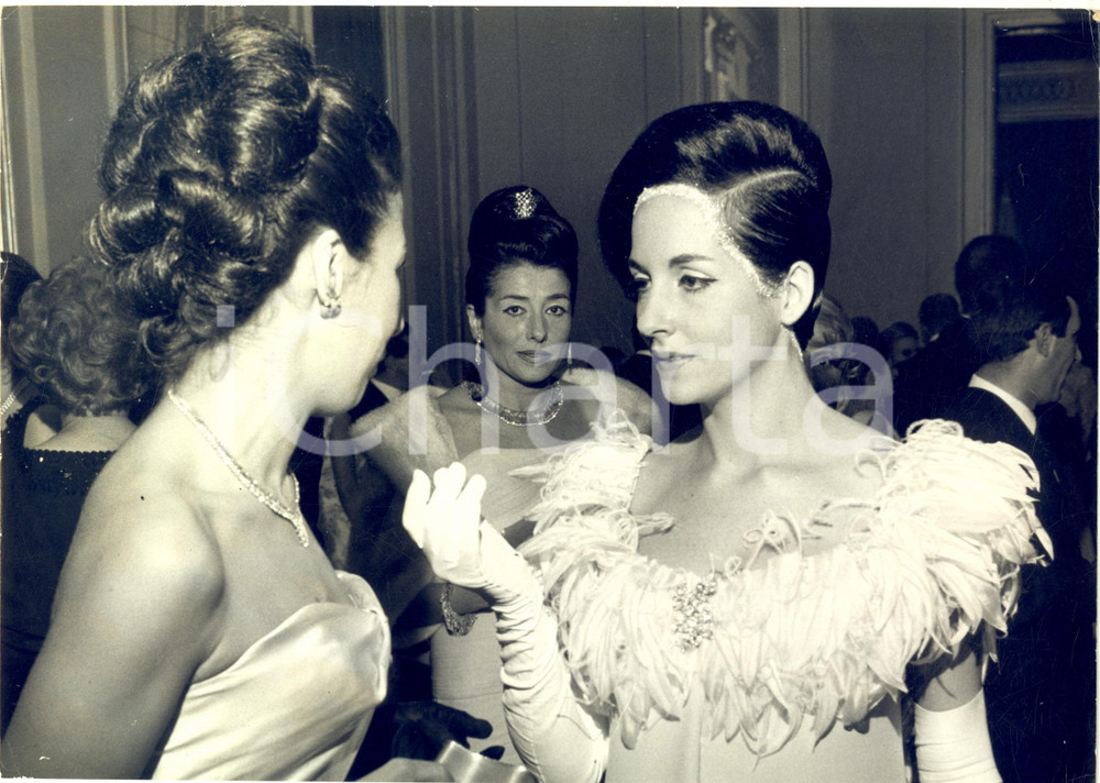 Fotografia d epoca originale 1965 MILANO TEATRO ALLA SCALA La forza del destino  Francesca ZINCONE  Foto 1
