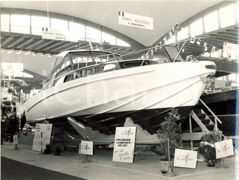 Fotografia d epoca originale 1963 SALONE NAUTICO DI GENOVA  Cantiere Moltedo  CRUISER cabinato veloce Foto 1