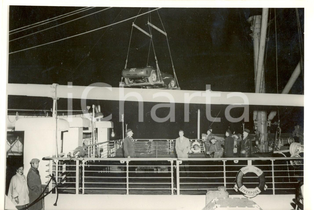 Fotografia d epoca originale 1953 LE HAVRE  Carrera Panamericana  LANCIA Sport 3000 su piroscafo Mauritania 1