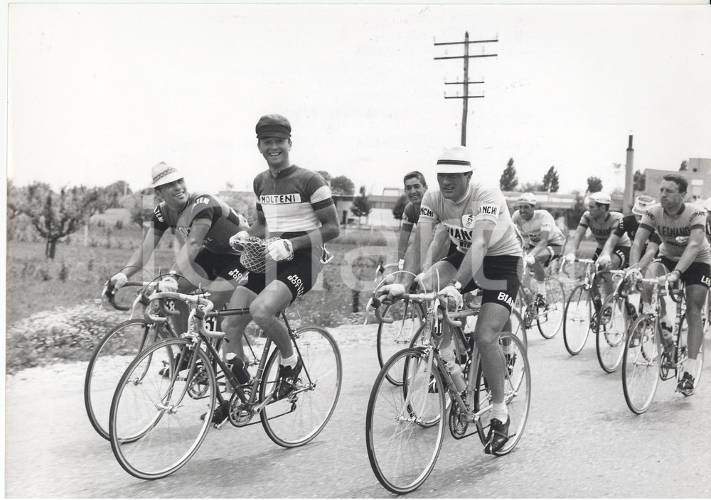 Fotografia d epoca originale 1966 CAMPOBASSO 49Â° GIRO D ITALIA Michele DANCELLI Antonio BAILETTI Foto 24x18 1