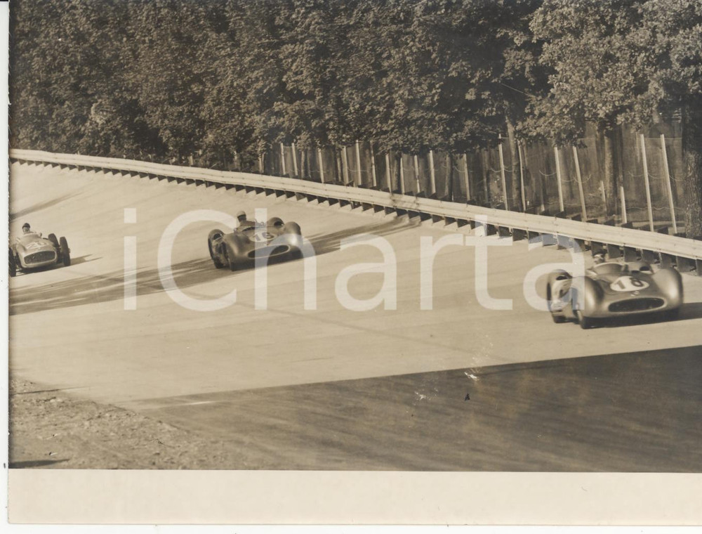 Fotografia d epoca originale 1955 MONZA  GRAN PREMIO D ITALIA  Manuel FANGIO Stirling MOSS Karl KLING Foto 1