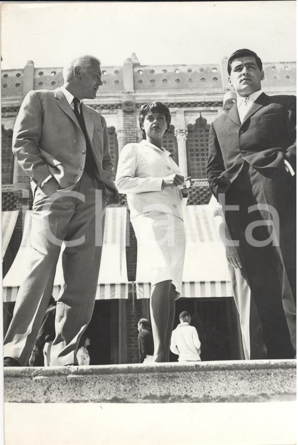 Fotografia d epoca originale 1958 VENEZIA  Das MÃ¤dchen Rosemarie  Peter Van EYCK Nadja TILLER Mario ADORF 1