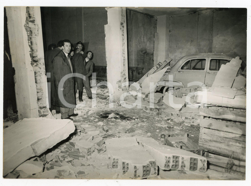 Fotografia d epoca originale 1959 TORINO Via Carlo Vidua  Crollo autorimessa per lo scoppio di una bombola 1