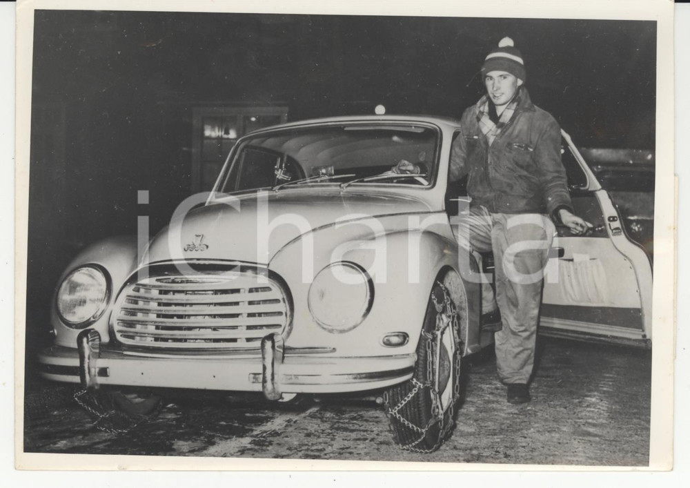 Fotografia d epoca originale 1956 MÃ…LSELV NORWAY  Tor KRISTOFFERSEN with his brand new DKW car Photo 1