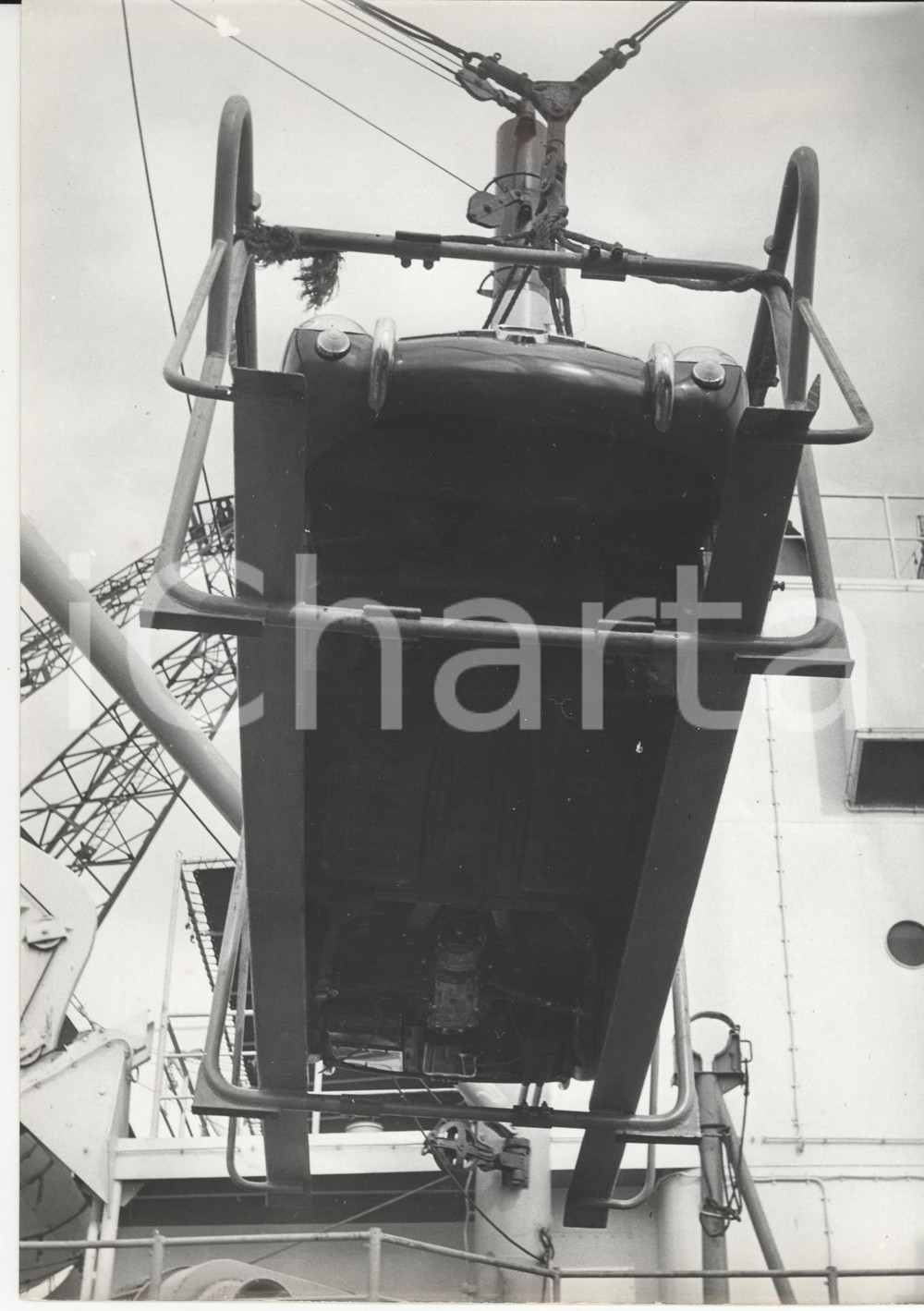 Fotografia d epoca originale 1958 PORTO DI GENOVA  Imbarco FIAT ABARTH 750 ZAGATO su nave cargo Star Mariner 1