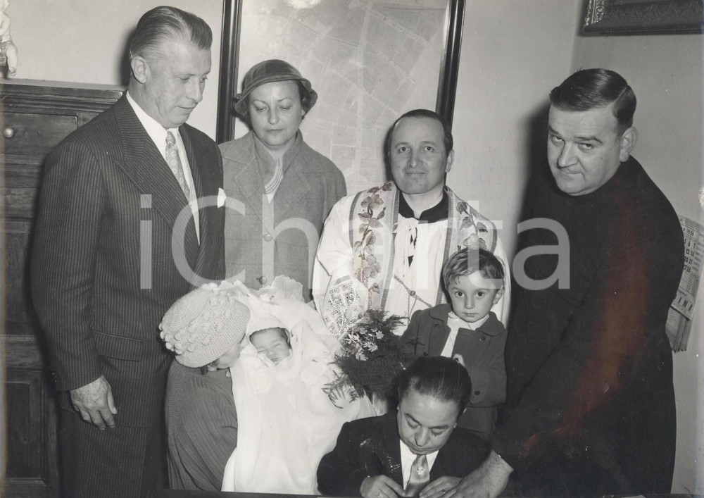 1956 TORINO Sant'Alfonso - Battesimo del figlio della coppia più bassa del mondo