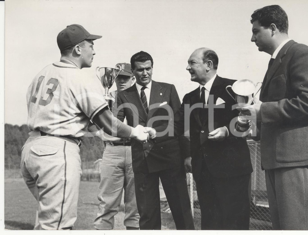 Fotografia d epoca originale 1959 ROMA Acquacetosa  Inaugurazione campo da baseball  James David ZELLERBACH 1