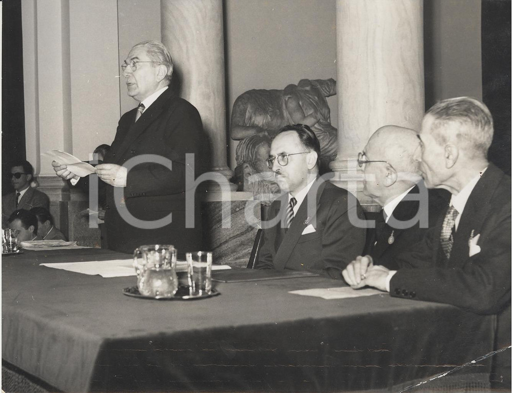 Fotografia d epoca originale 1954 MILANO  Primo Convegno Accademie di Scienze e Lettere  Virgilio FERRARI 1