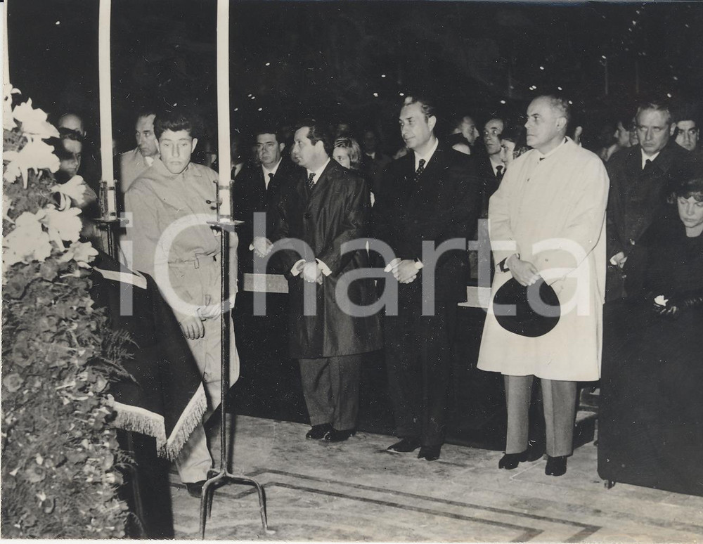 Fotografia d epoca originale 1962 ROMA  Funerali Enrico MATTEI  Aldo MORO e Giorgio BO Foto18x13 cm 1