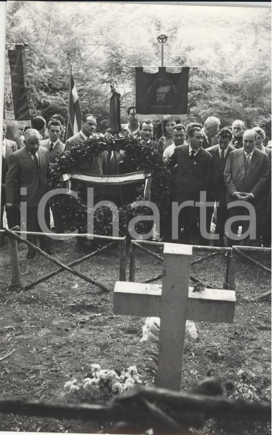 Fotografia d epoca originale 1954 LA STORTA RM X Annuale dell Eccidio dei 14 patrioti Foto 13x18 cm 1