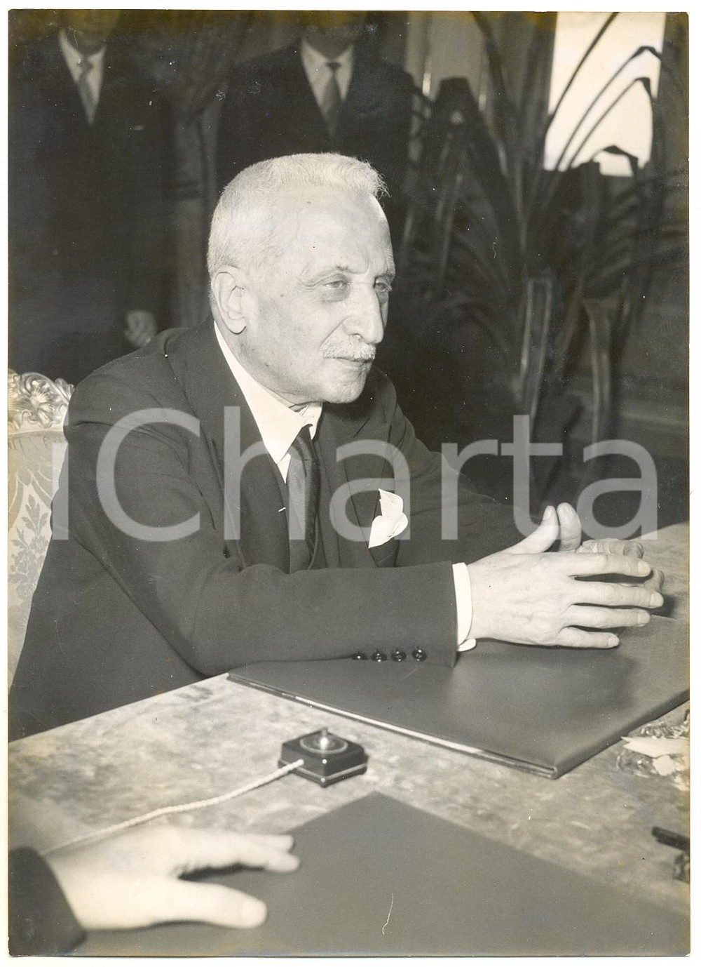 Fotografia d epoca originale 1956 ROMA Palazzo della Consulta  Ritratto di Enrico De NICOLA Foto 13x18 cm 1