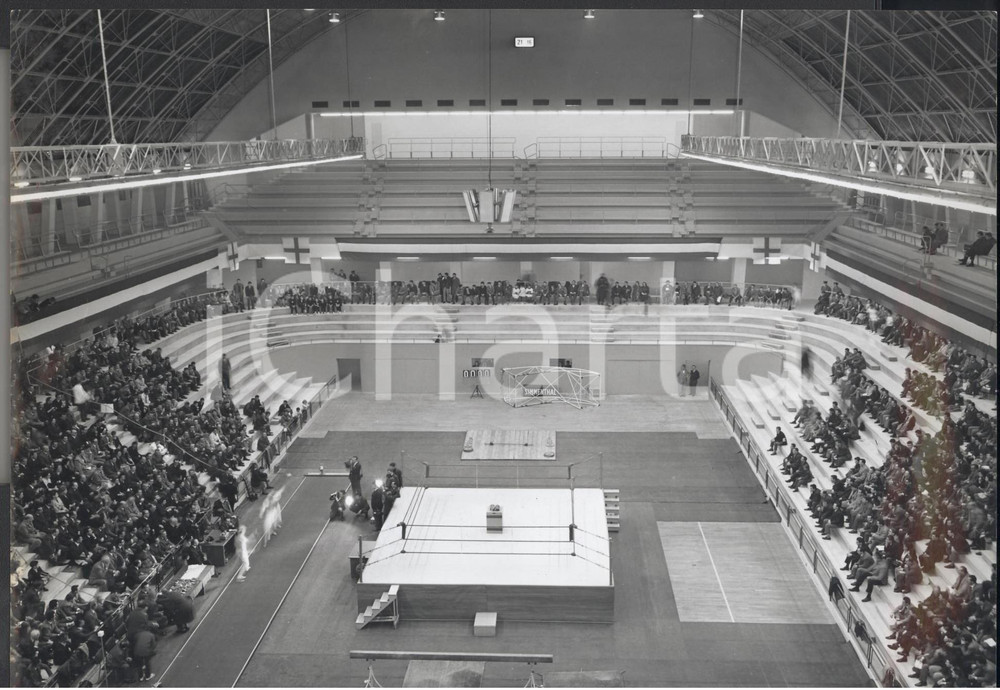 Fotografia d epoca originale 1960 MILANO LIDO AutoritÃ  all inaugurazione del Palazzetto dello Sport Foto 1