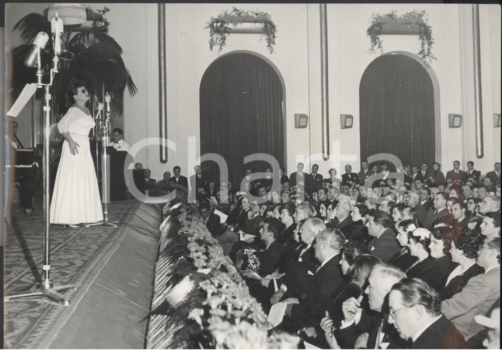 Fotografia d epoca originale 1954 FESTIVAL SANREMO Flo SANDON S canta Rose e Non Ã¨ mai troppo tardi 1