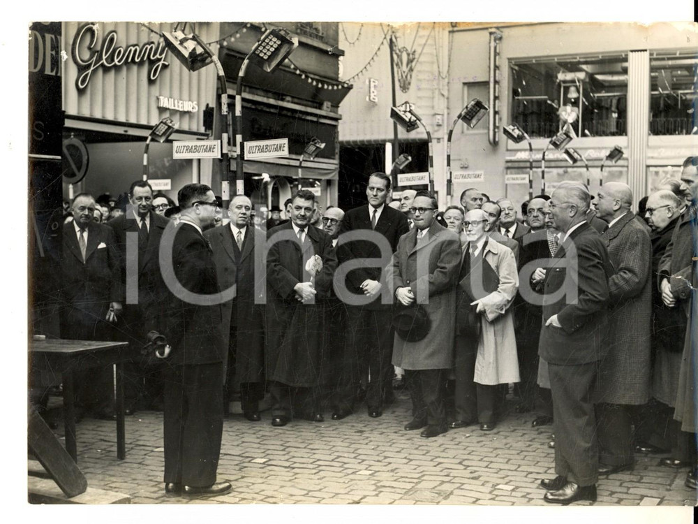 Fotografia d epoca originale 1954 BRUXELLES Ministre Jean REY inaugure le chauffage de Rue NEUVE Photo 1