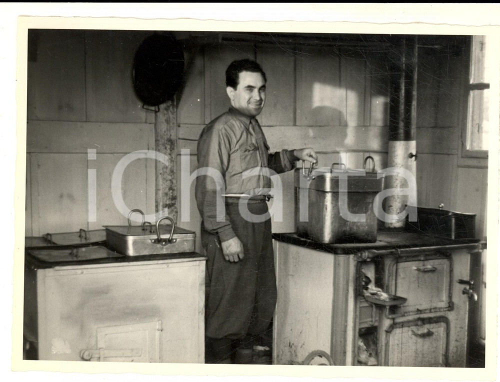 Fotografia d epoca originale 1944 RSI PAVIA TICINELLO Postazione contraerea  Cucina da campo Foto 18x13 1