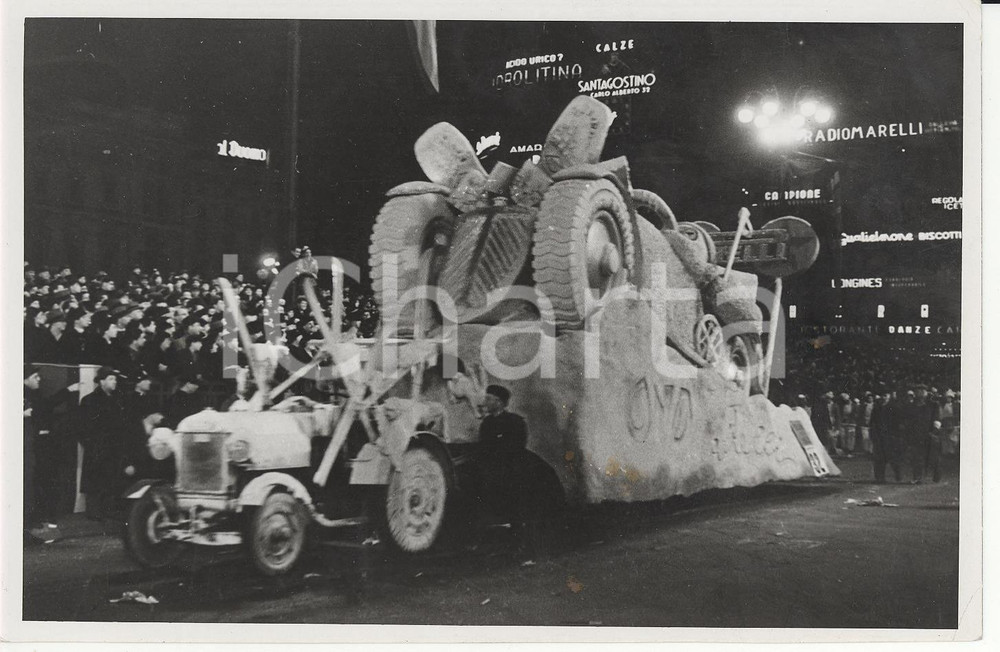 Fotografia d epoca originale 1937 MILANO  V Giornata della Neve  Sfilata carro PIRELLI Foto RARA 18x12 1