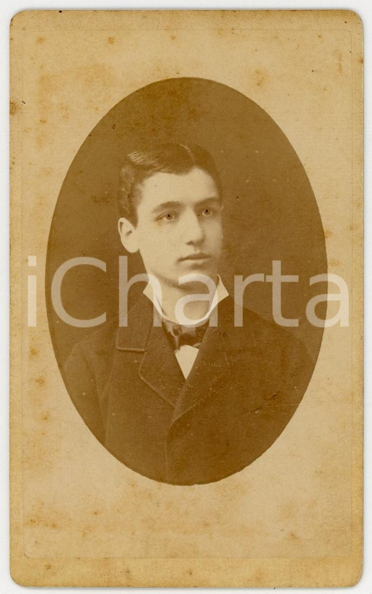 Fotografia d epoca originale 1881 ZOFINGEN CH Ritratto di un giovane uomo   Foto Sebastian MASS CDV 1