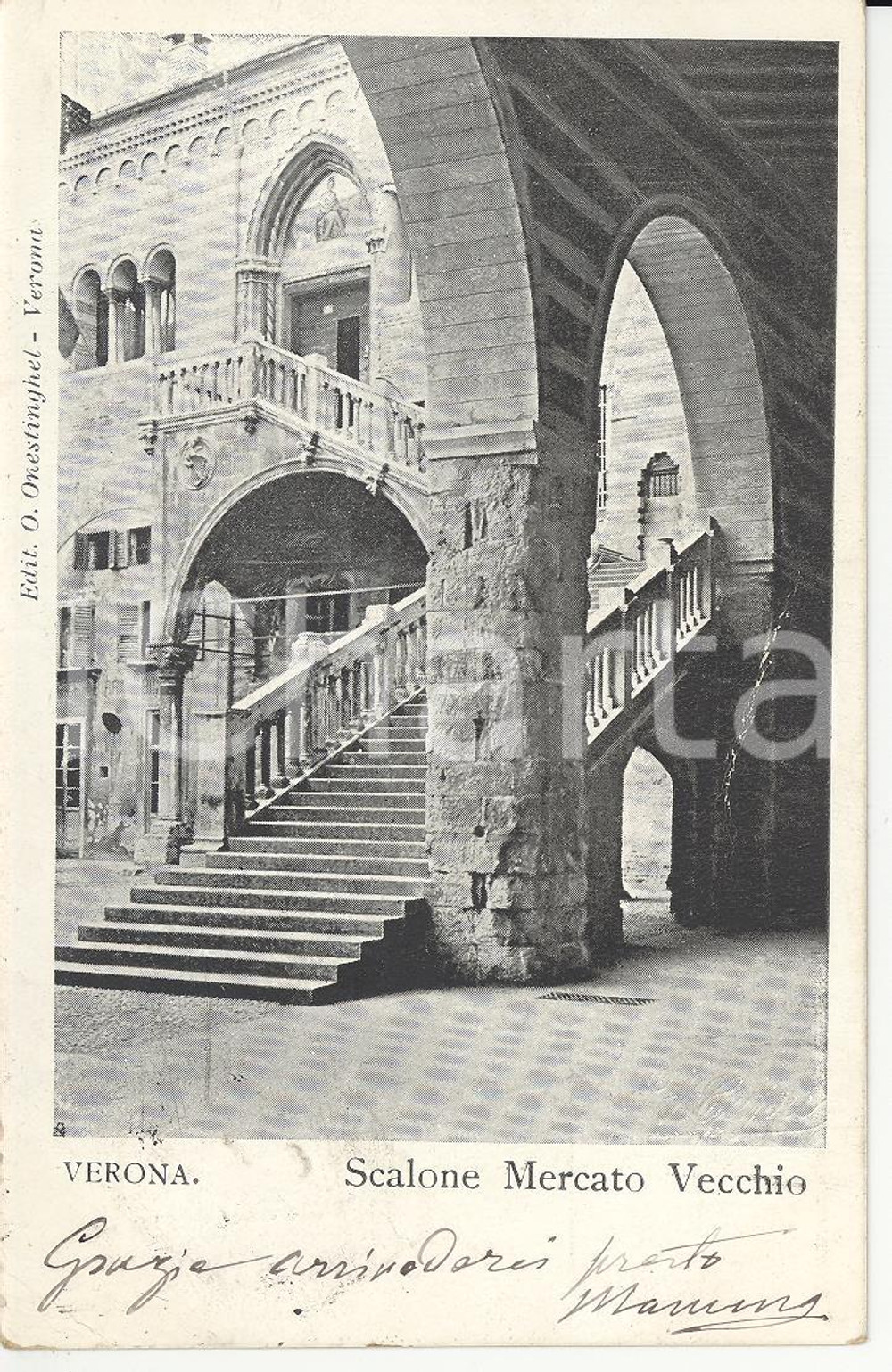 Cartolina originale da collezione 1900 ca VERONA Scalone del mercato vecchio  Scorcio panoramico Cartolina FP VG 1