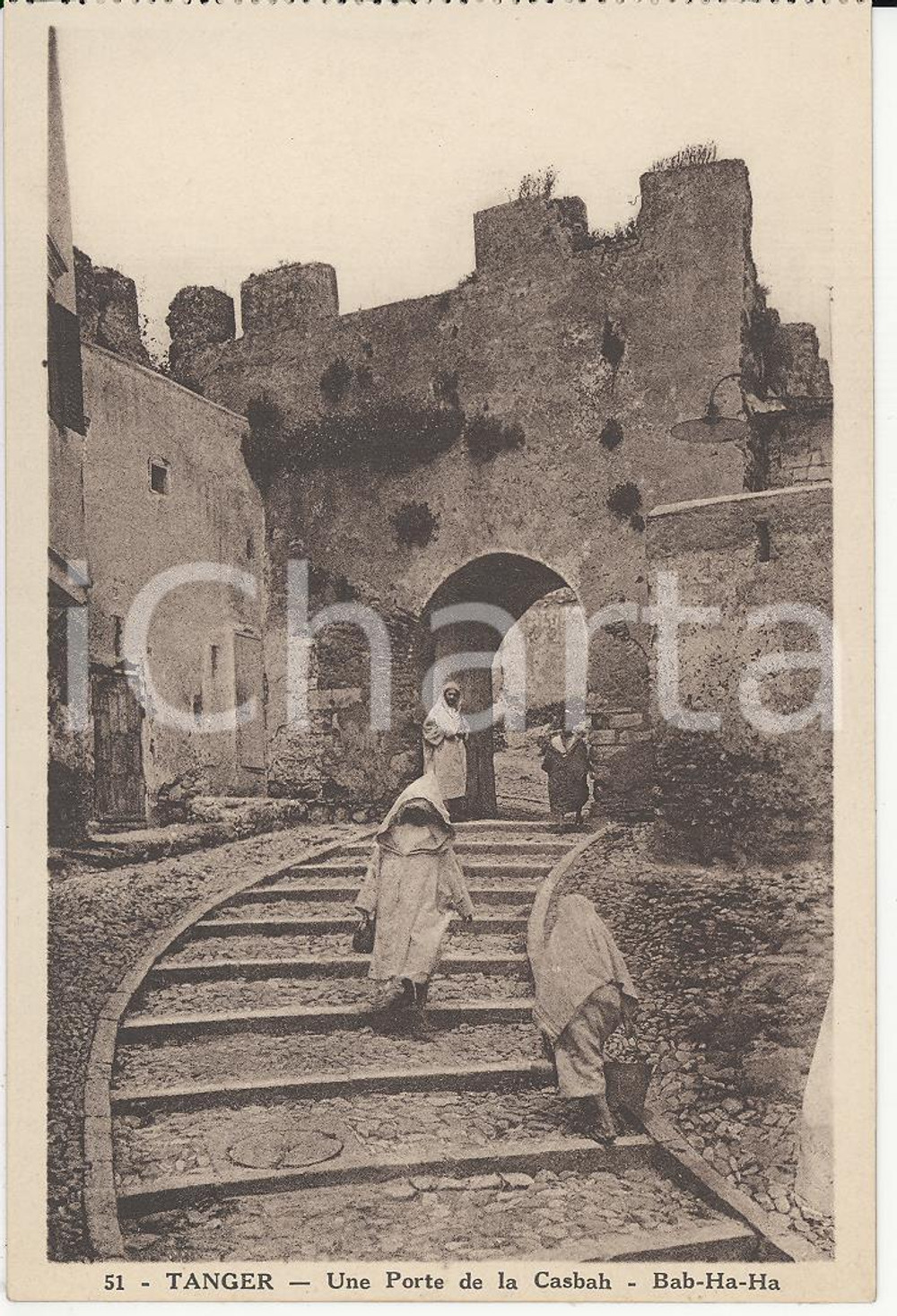 Cartolina originale da collezione 1910 ca TANGER MAROC Une porte de la Casbah  BabHaHa Carte postale ANIMEE 1