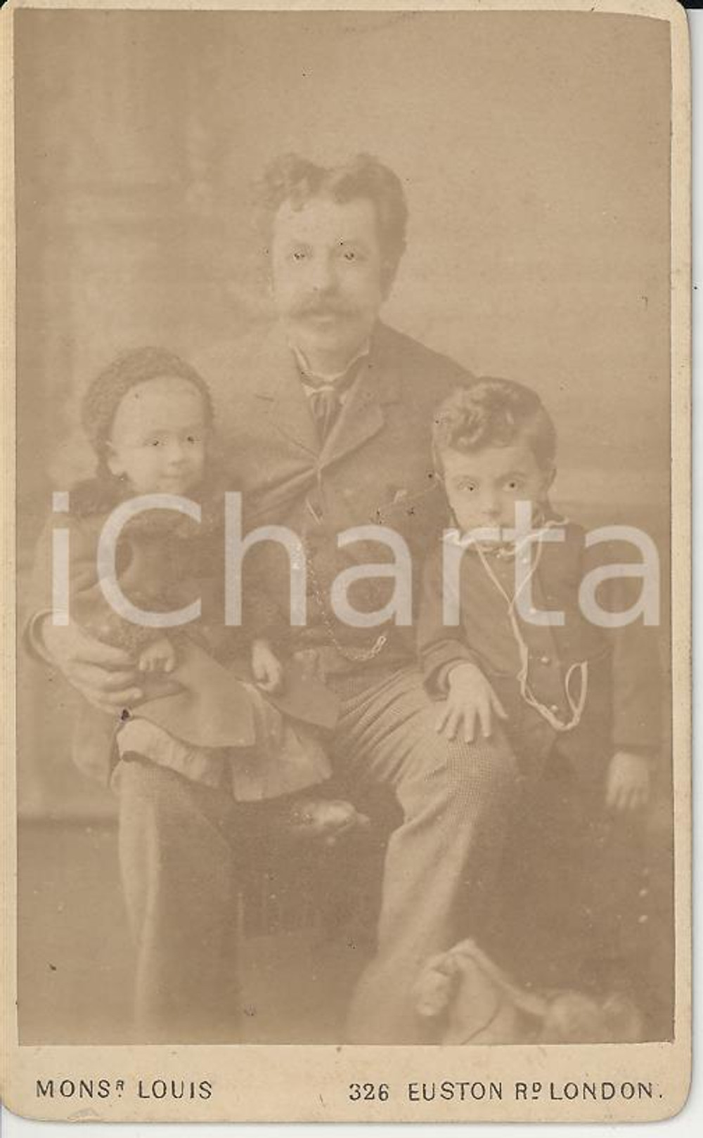 Fotografia d epoca originale 1880 ca LONDON Augusto DELLA CASA con i due figli  Foto Monsieur LOUIS CDV 1
