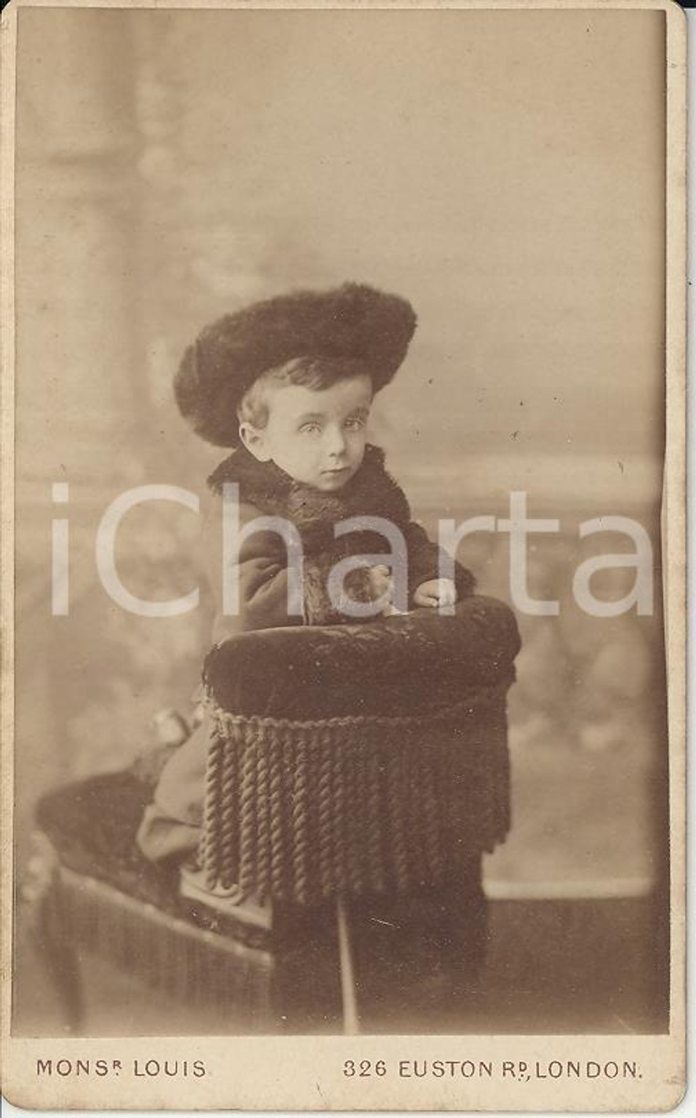 Fotografia d epoca originale 1880 ca LONDON Famiglia DELLA CASA  Bambina in pelliccia Foto Monsieur LOUIS 1