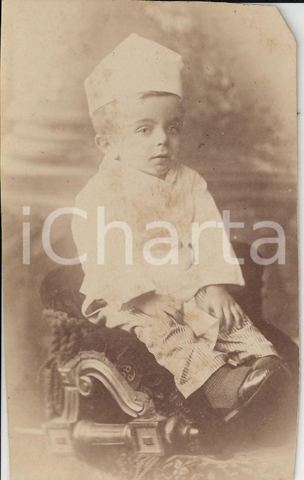 Fotografia d epoca originale 1880 ca LONDON Famiglia DELLA CASA  Bambino vestito da cuoco Foto LOUIS RARA 1