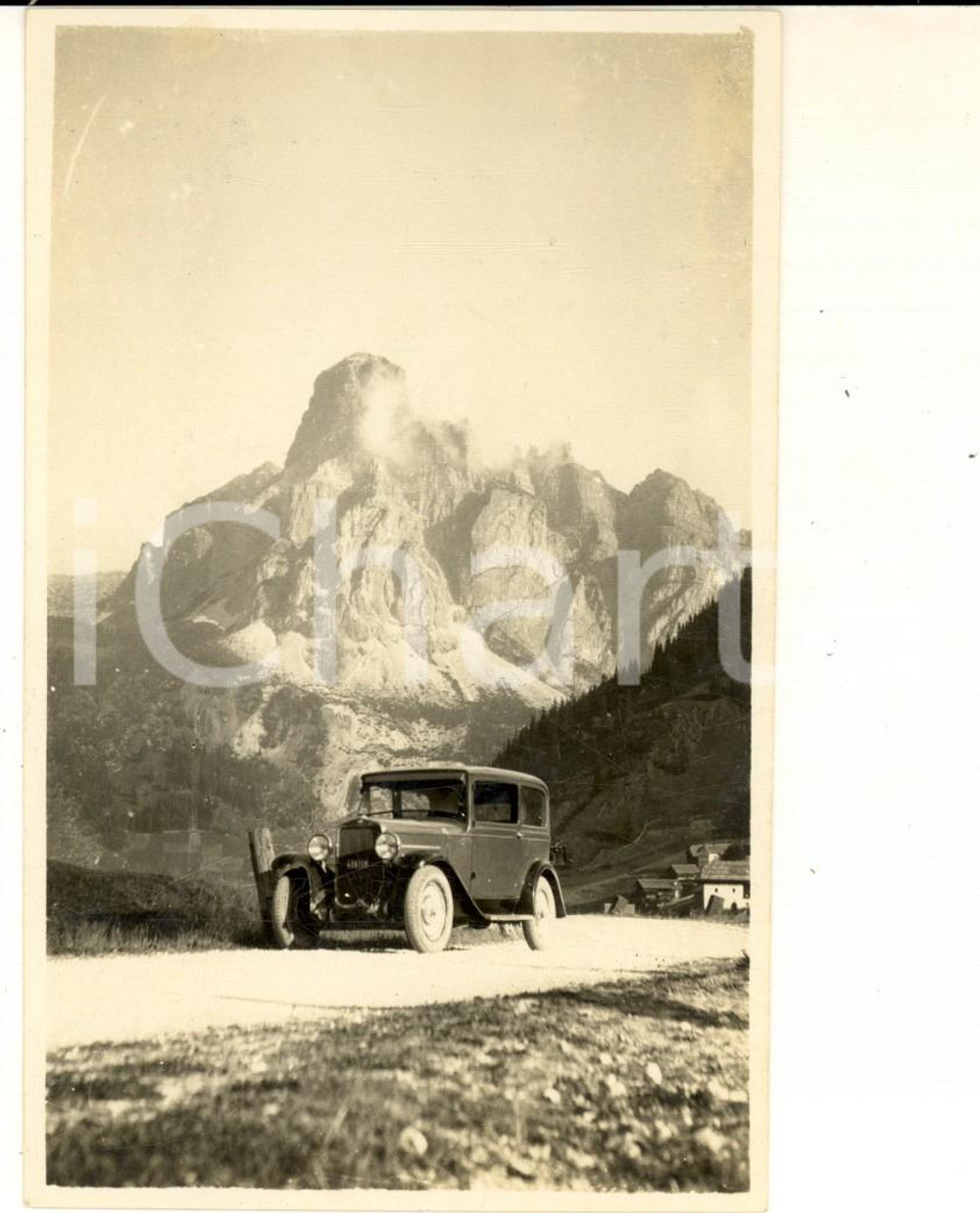 Fotografia d epoca originale 1930 ca DOLOMITI Panorama con vettura d epoca  Foto cartolina ARTISTICA 1