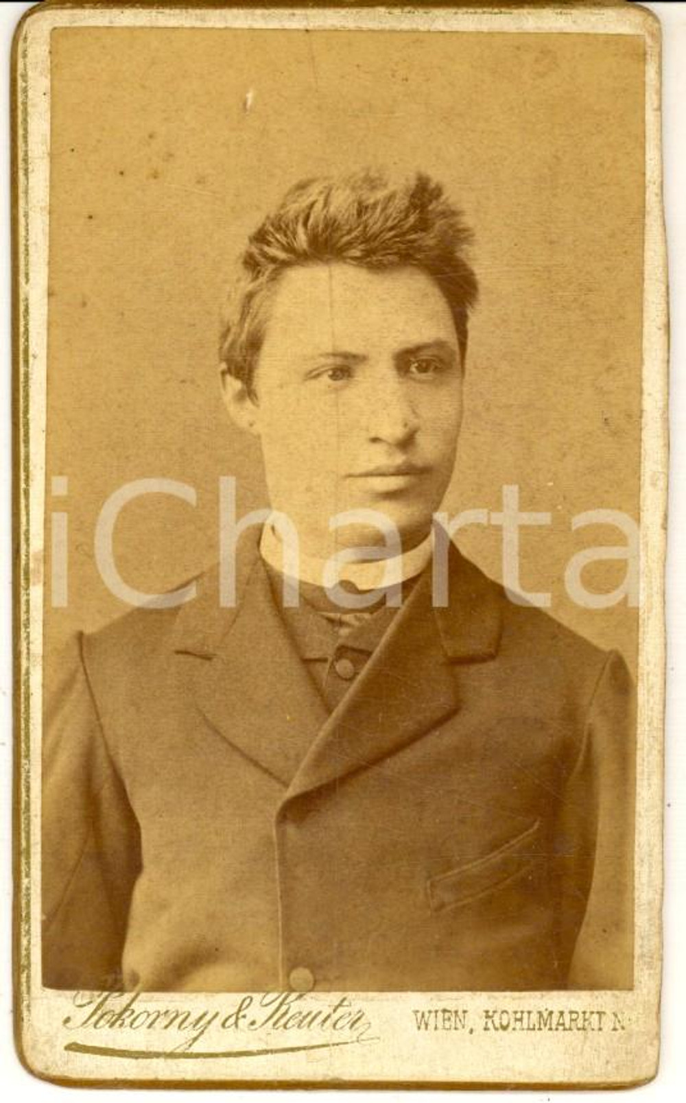 Fotografia d epoca originale 1890 ca WIEN Ritratto di seminarista  Fotografia POKORNY & REUTER CDV 1