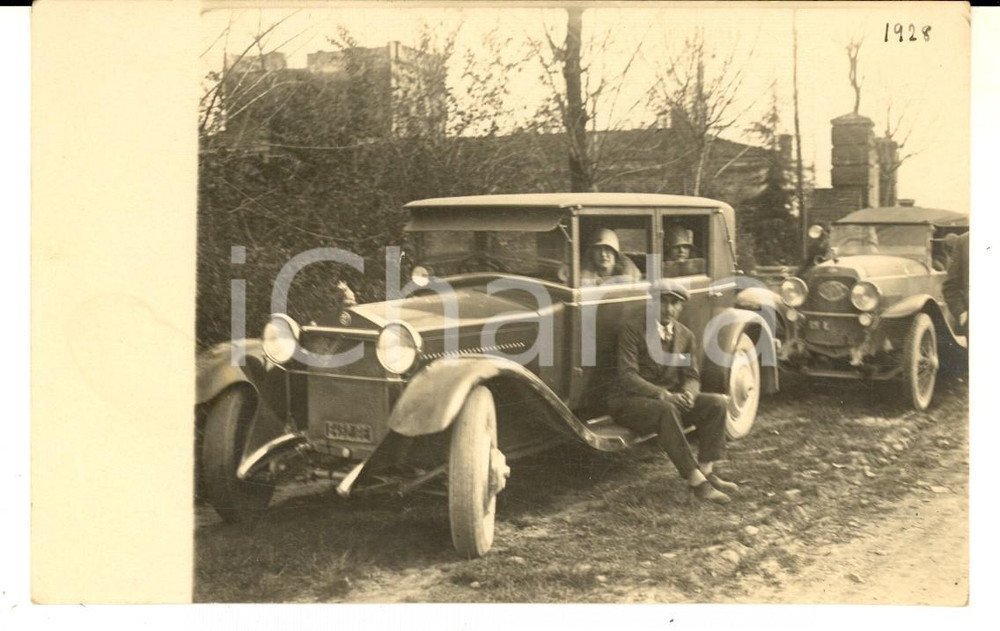 Fotografia d epoca originale 1928 AREA DI GENOVA Donne su ALFA ROMEO berlina con autista Foto cartolina 1