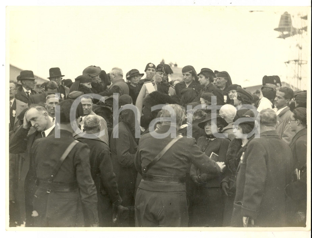Fotografia d epoca originale 1937 ROMA CIAMPINO Benito Mussolini al XIV Annuale Regia Aeronautica Foto 23x17 1